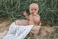Load image into Gallery viewer, Lullaby Songbird Bambus Muslin teppi/vafningur